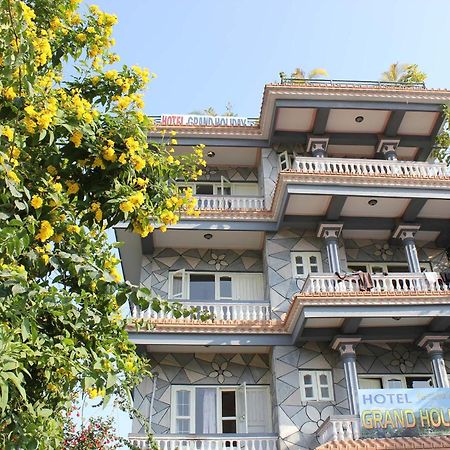 Hotel Grand Holiday Покхара Экстерьер фото