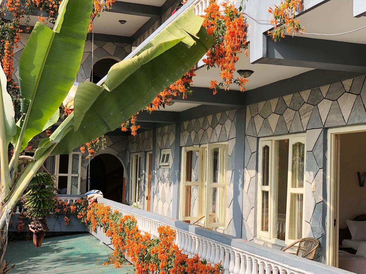 Hotel Grand Holiday Покхара Экстерьер фото