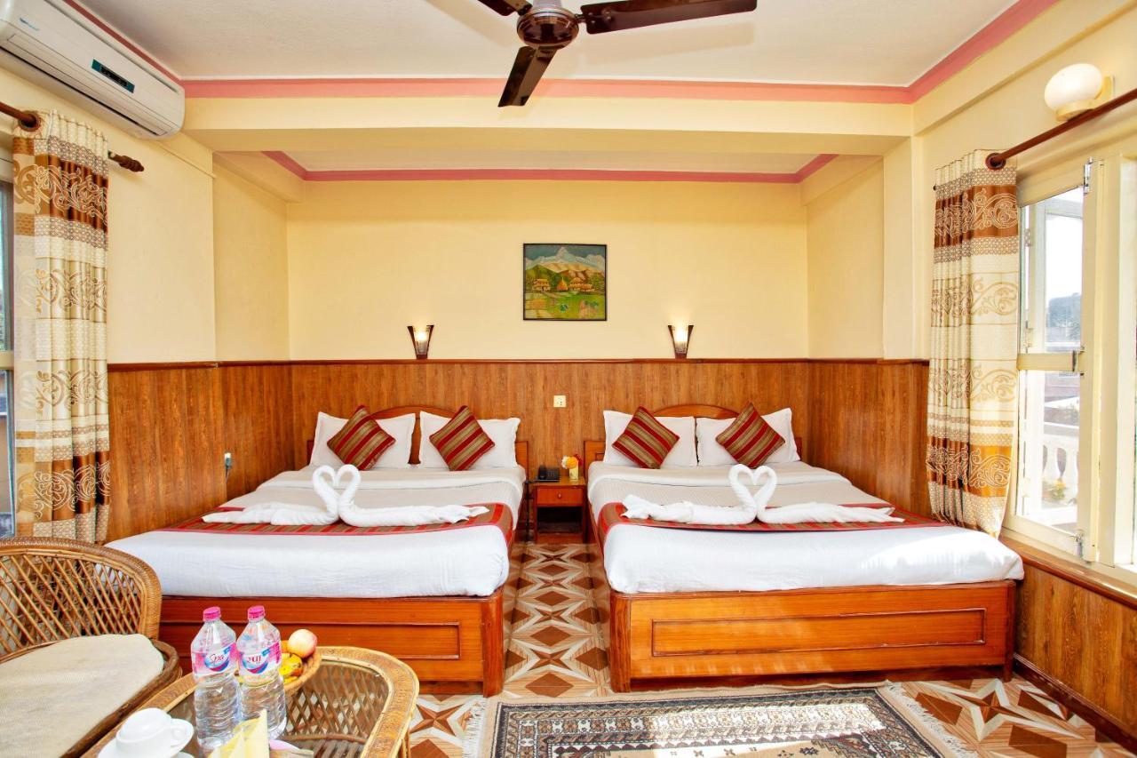 Hotel Grand Holiday Покхара Экстерьер фото